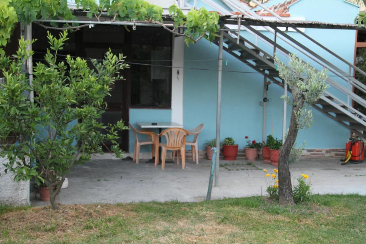 Shtepi Pushimi Apartment Durrës Exterior foto