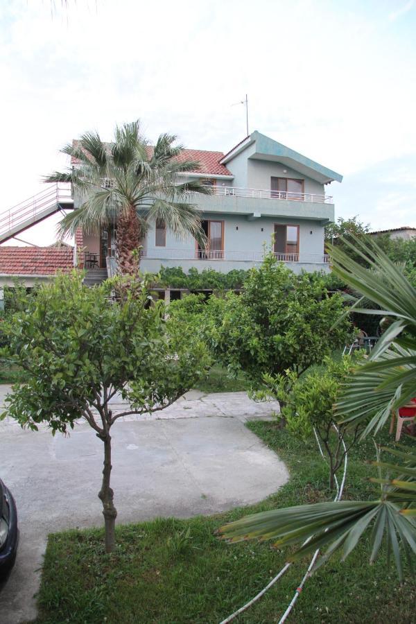 Shtepi Pushimi Apartment Durrës Exterior foto